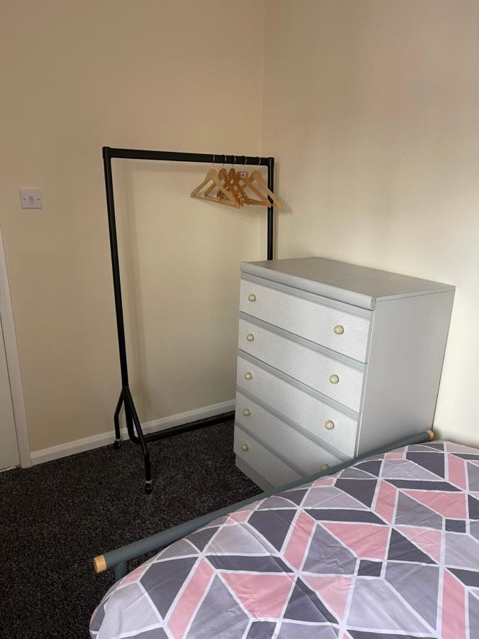Spacious, Sleeps 17, 3 Bathrooms, Parking, Mansfield Exterior photo