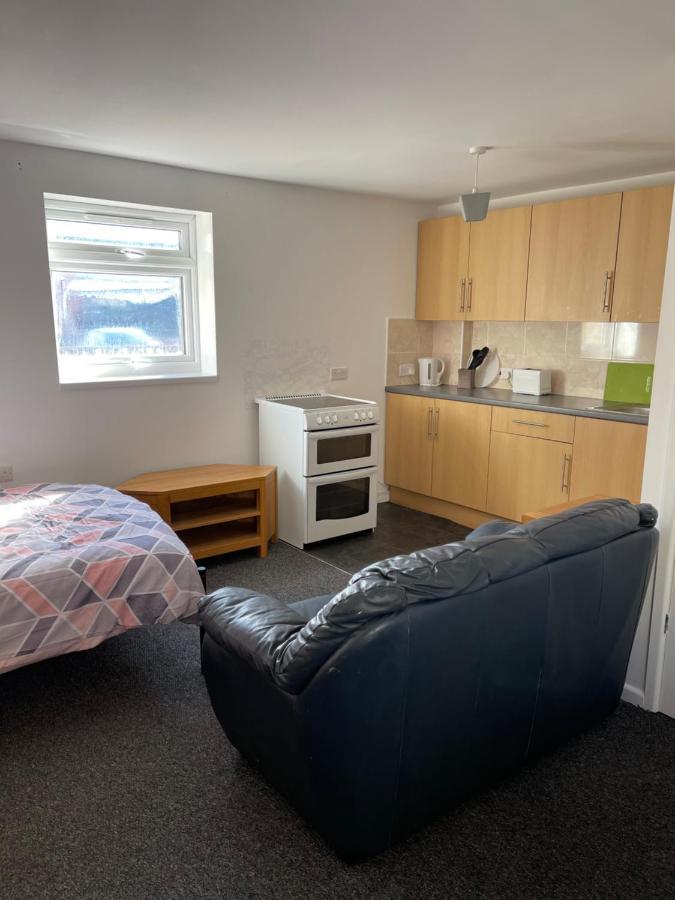 Spacious, Sleeps 17, 3 Bathrooms, Parking, Mansfield Exterior photo